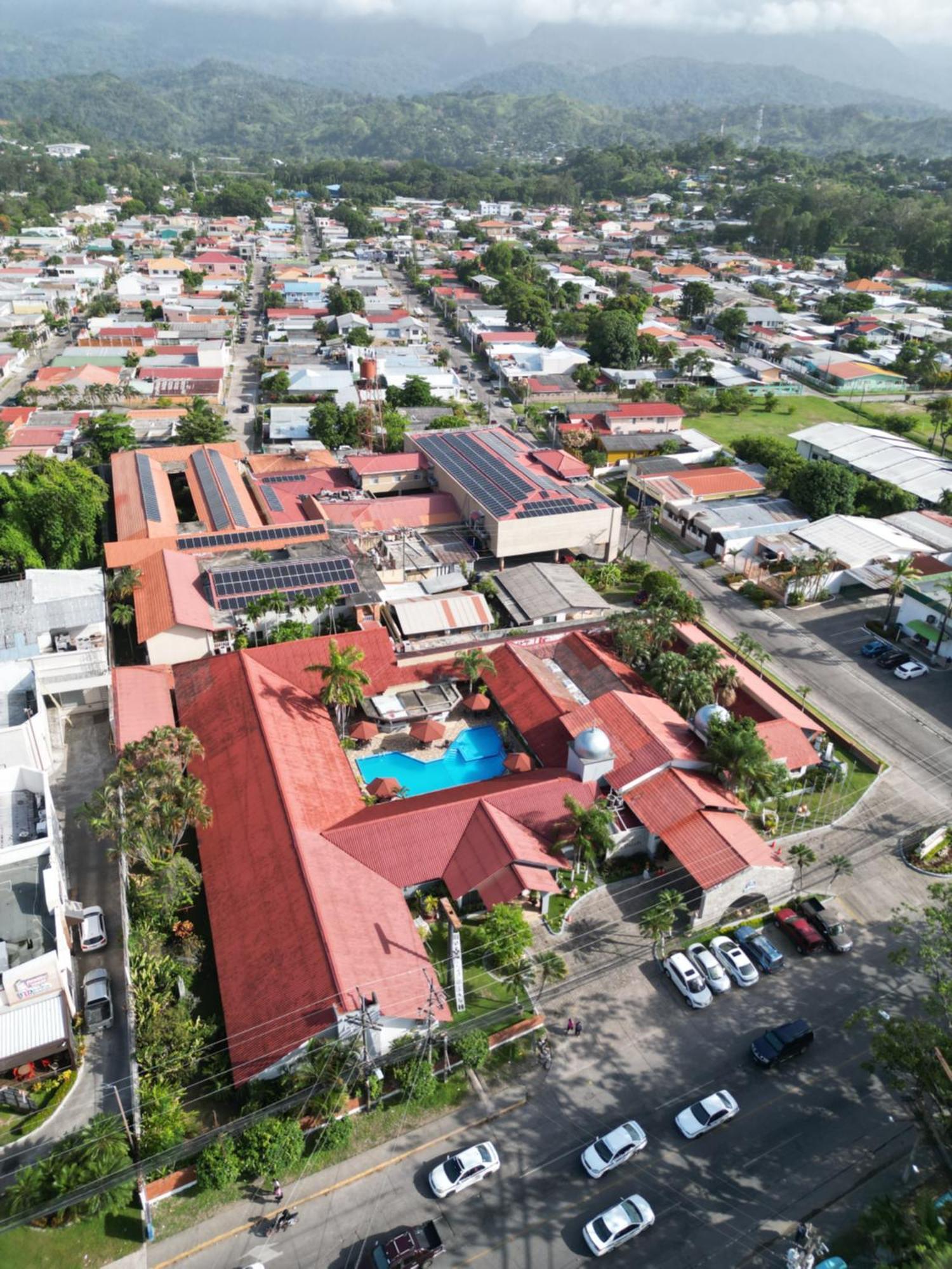 Hotel La Quinta La Ceiba Esterno foto