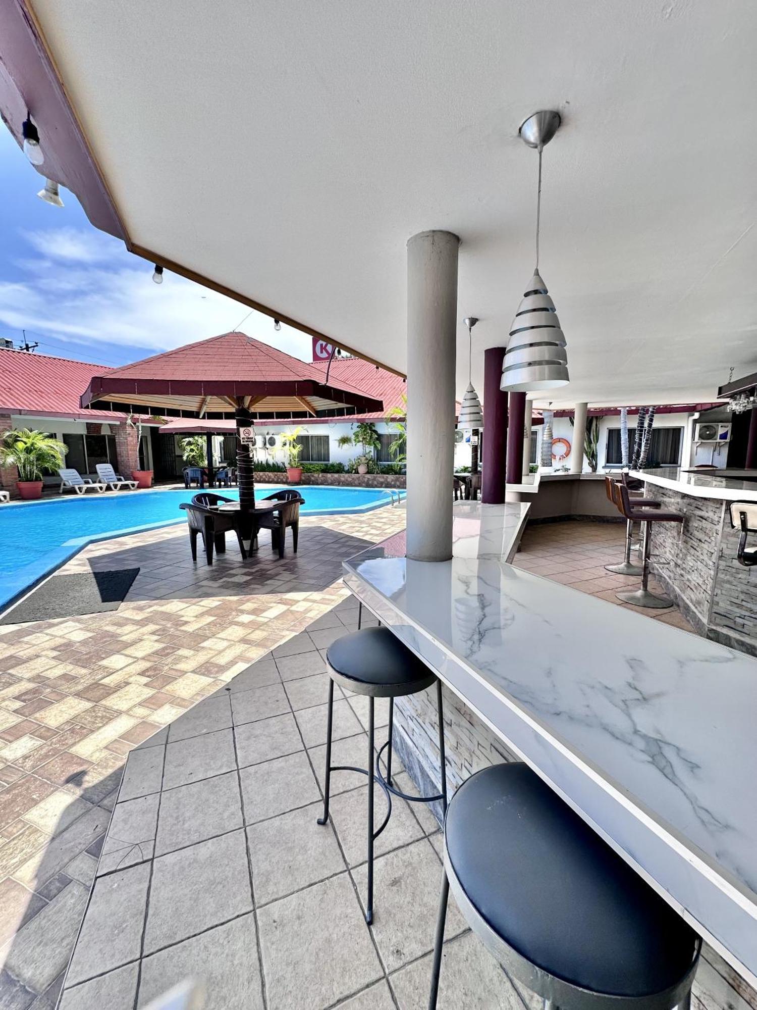Hotel La Quinta La Ceiba Esterno foto